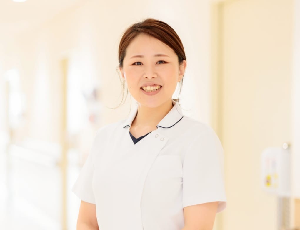 C.H/皮膚・排泄ケア認定看護師